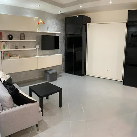 شقة Monolocale Garden *